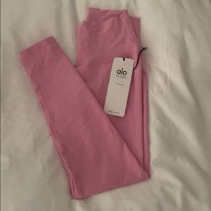Pink 7/8 high wait Alo legging NWT